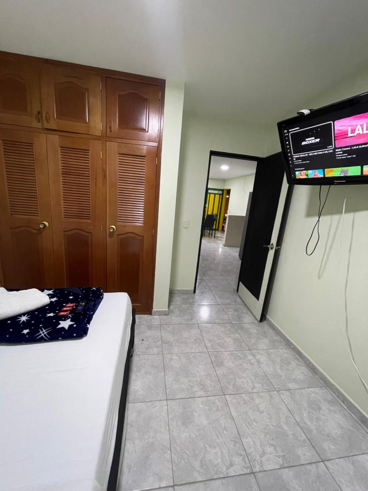 Apartamento Plazoleta De Colores Apartment Guatape Exterior photo